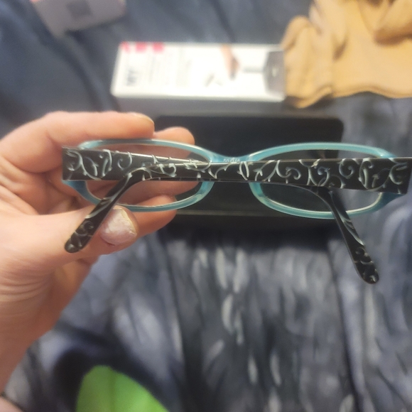 Temo Eyeglasses Frames - Picture 2 of 10